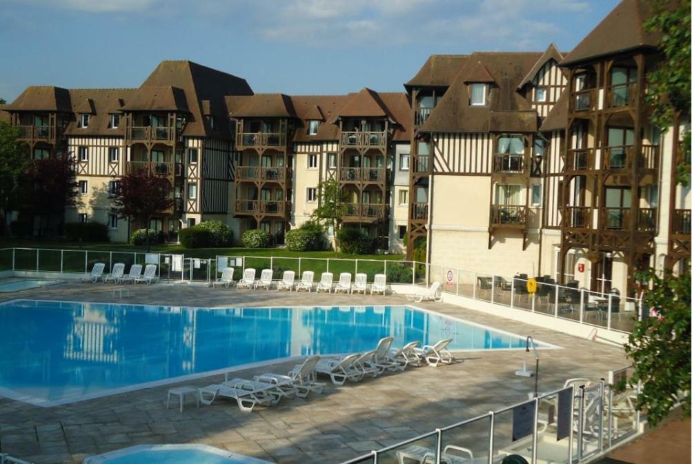 Tres Bel Appartement 8 Personnes Wifi Offert 도빌 외부 사진